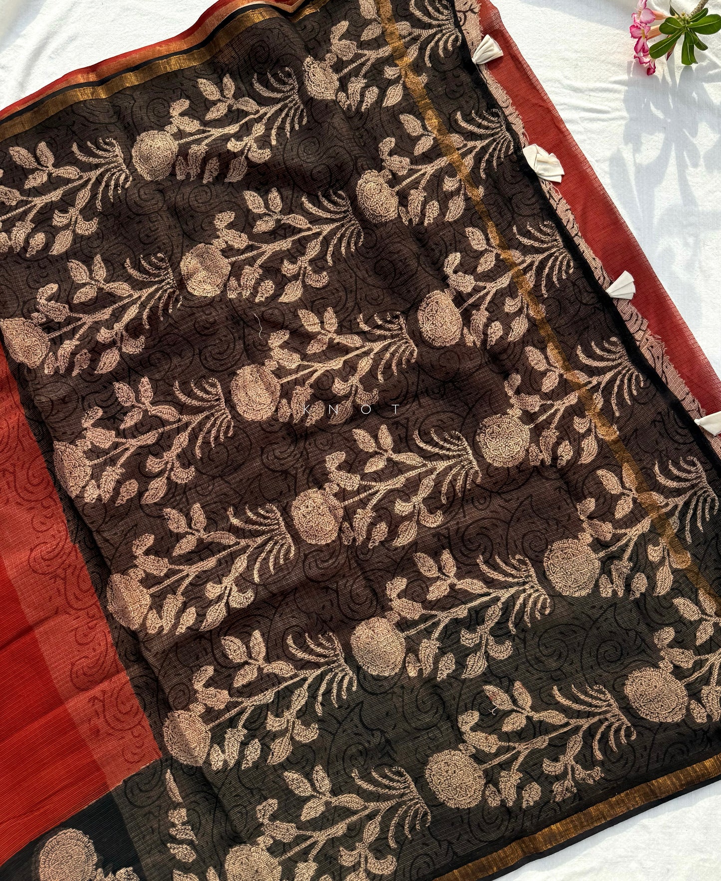 Border Vines Saree