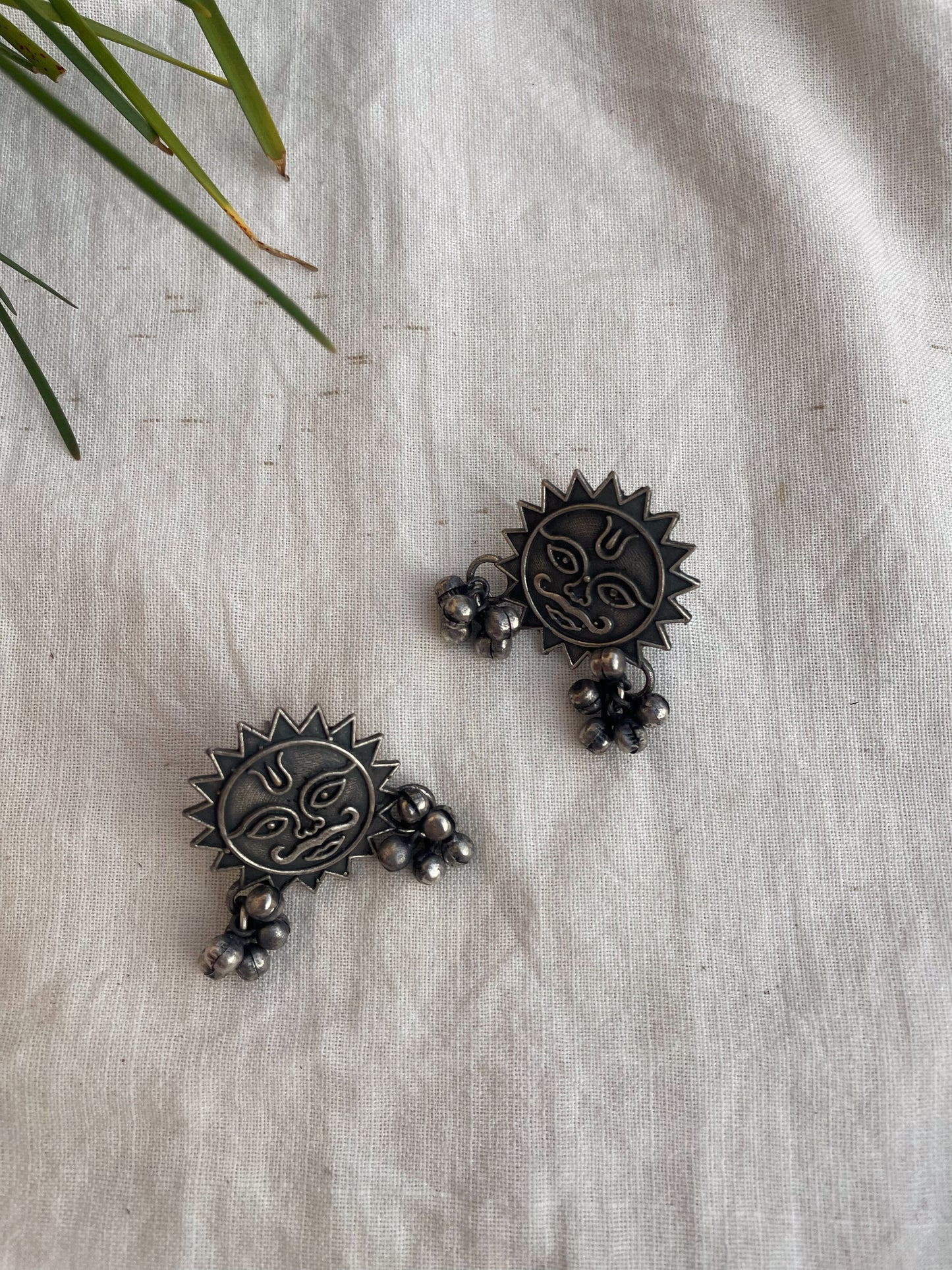 Sun Studs