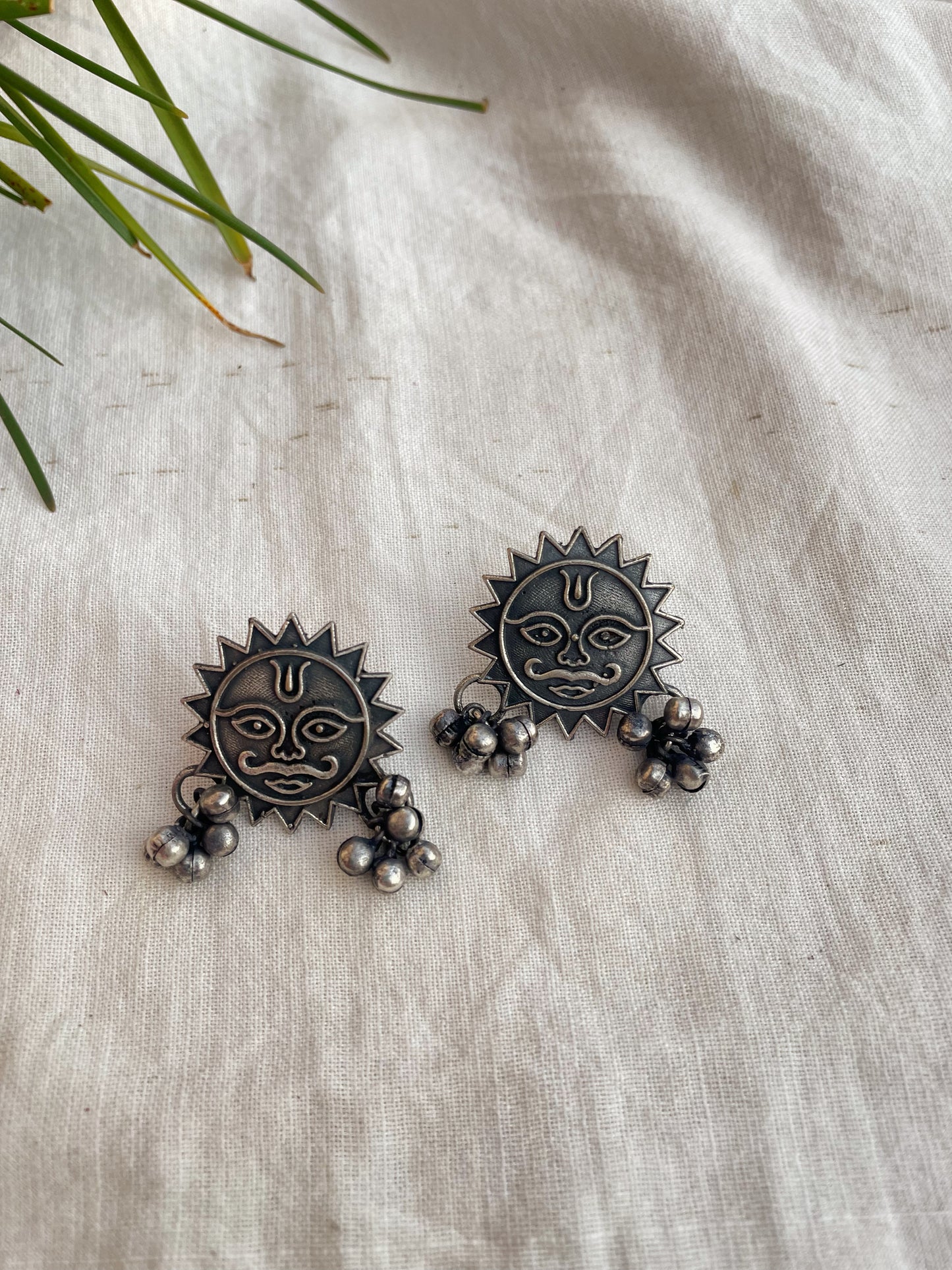 Sun Studs