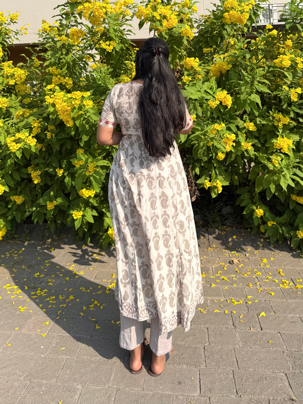 Grey Retro Angrakha