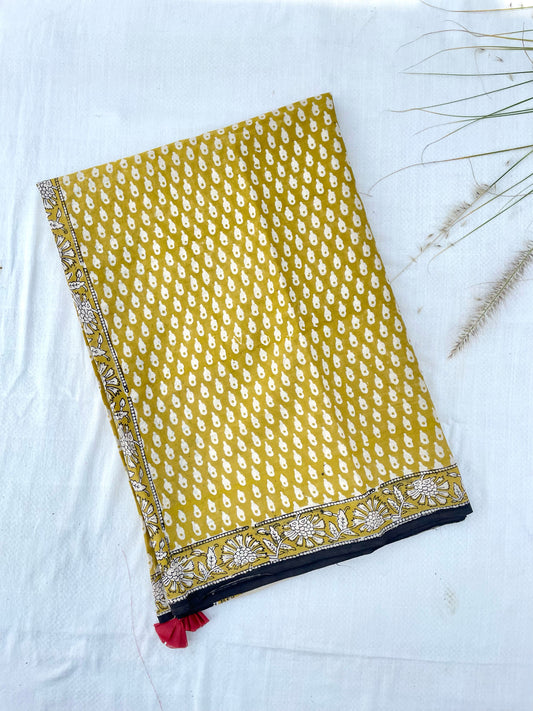Ochre Pines Saree