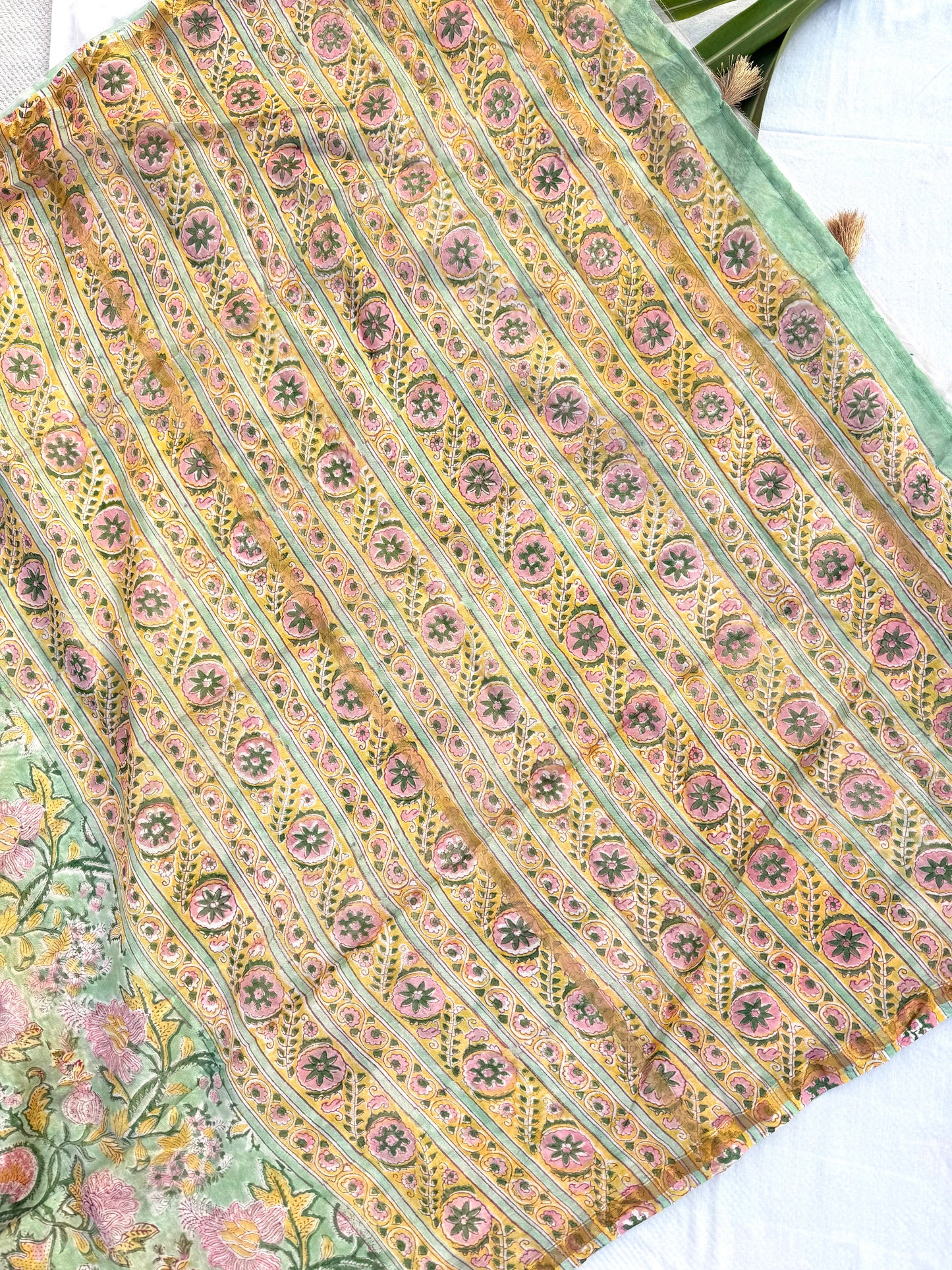 Sun Daisy Saree
