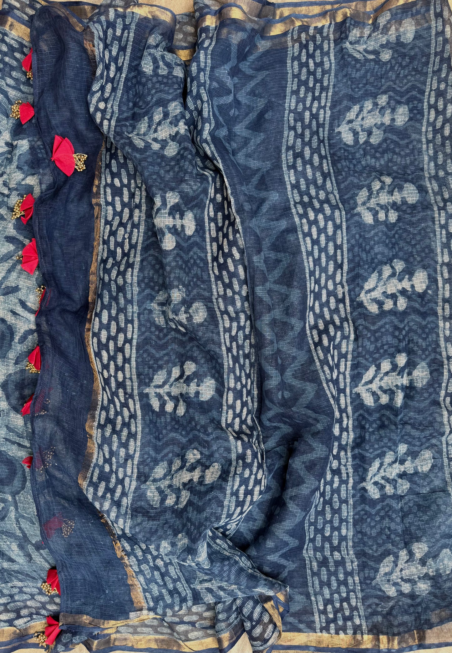 Dahlia Field Saree