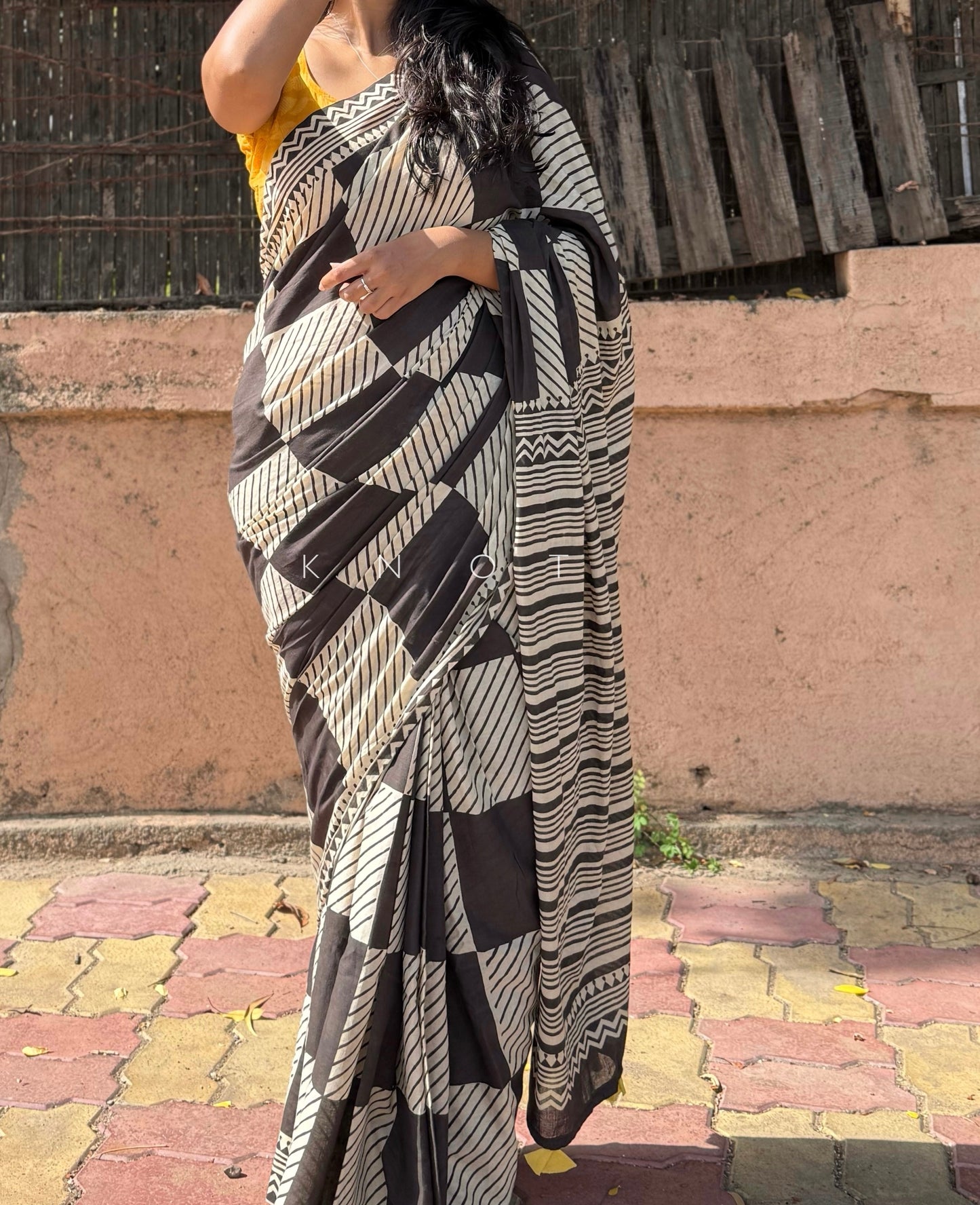 Black Graph Saree