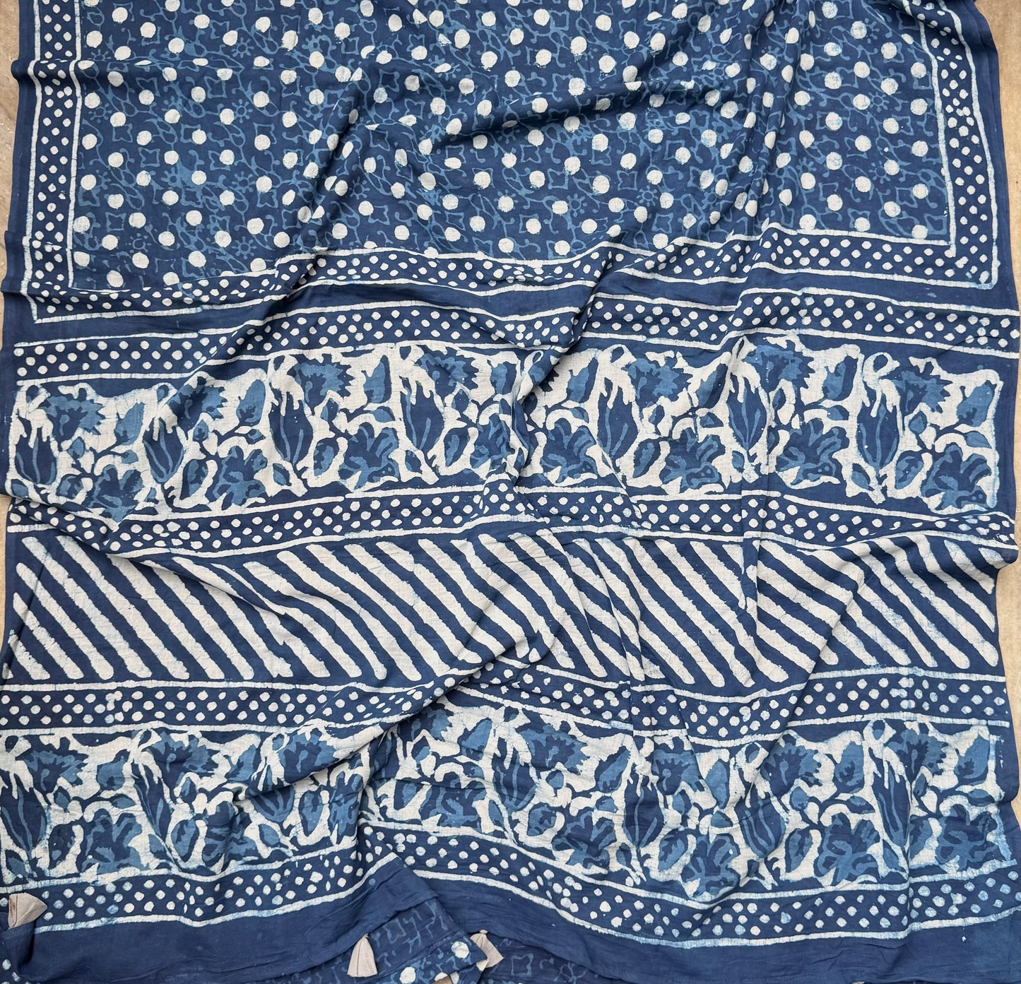 Dot Affair Saree
