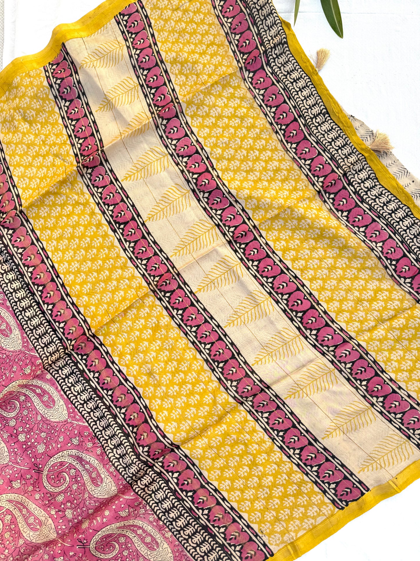 Ruhani  Saree