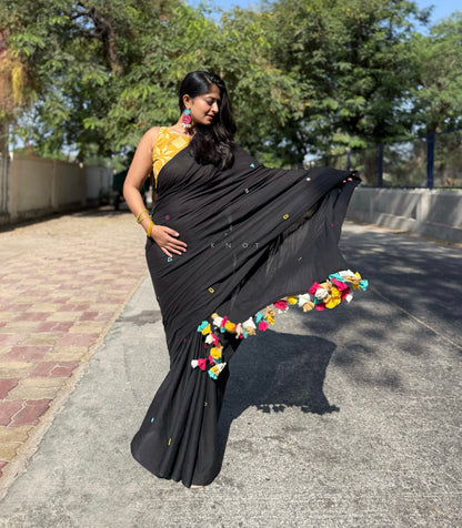 Navya Saree
