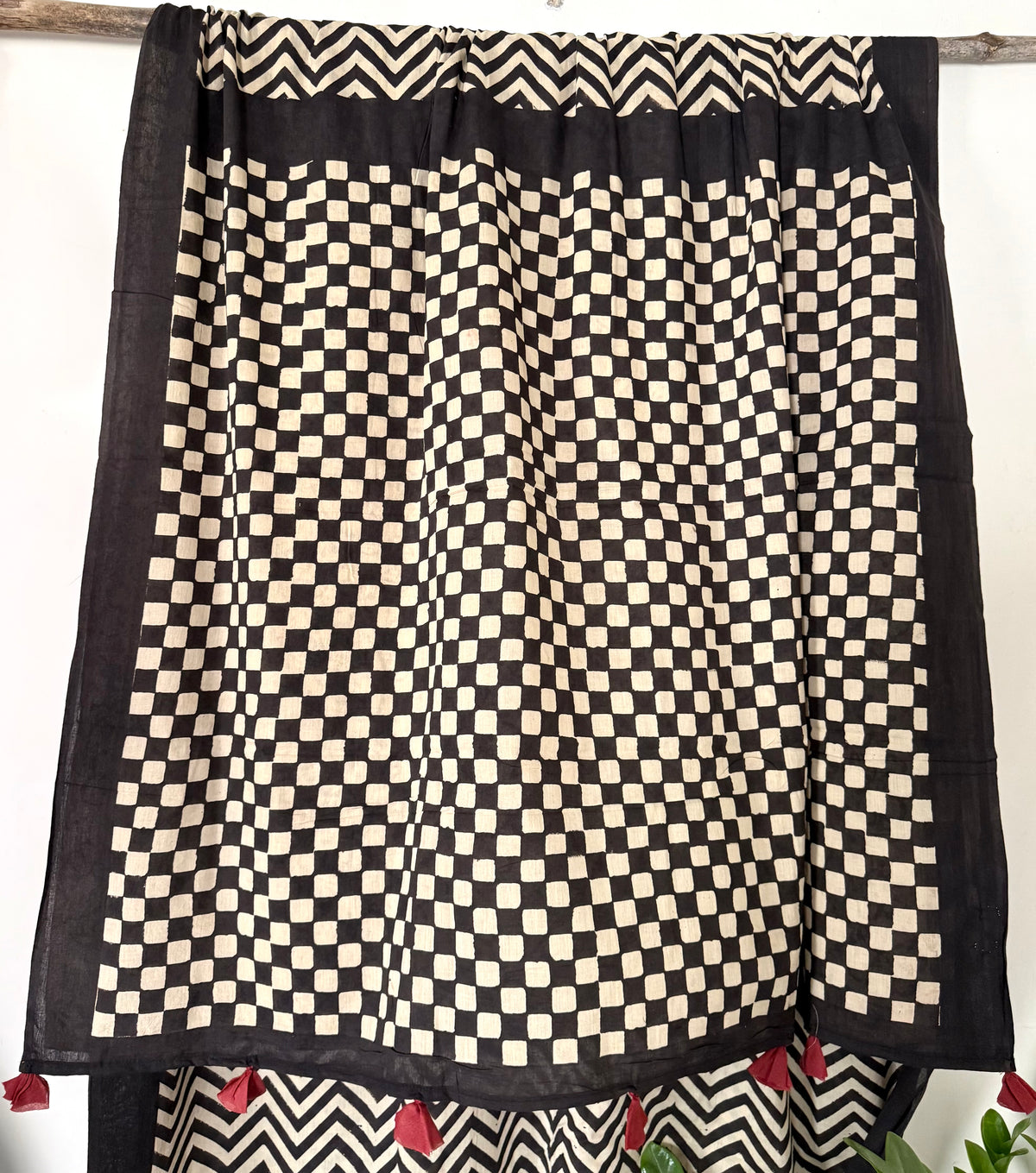 Retro Chevron Saree