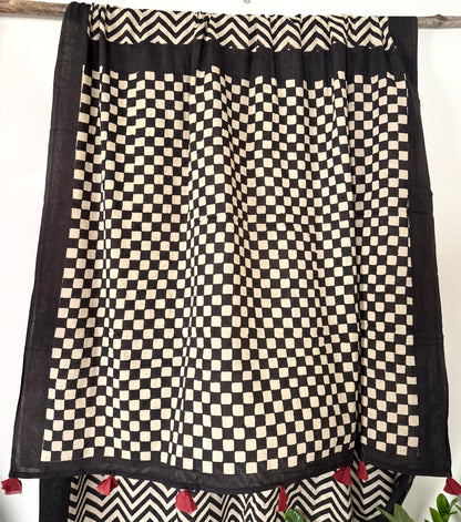 Retro Chevron Saree