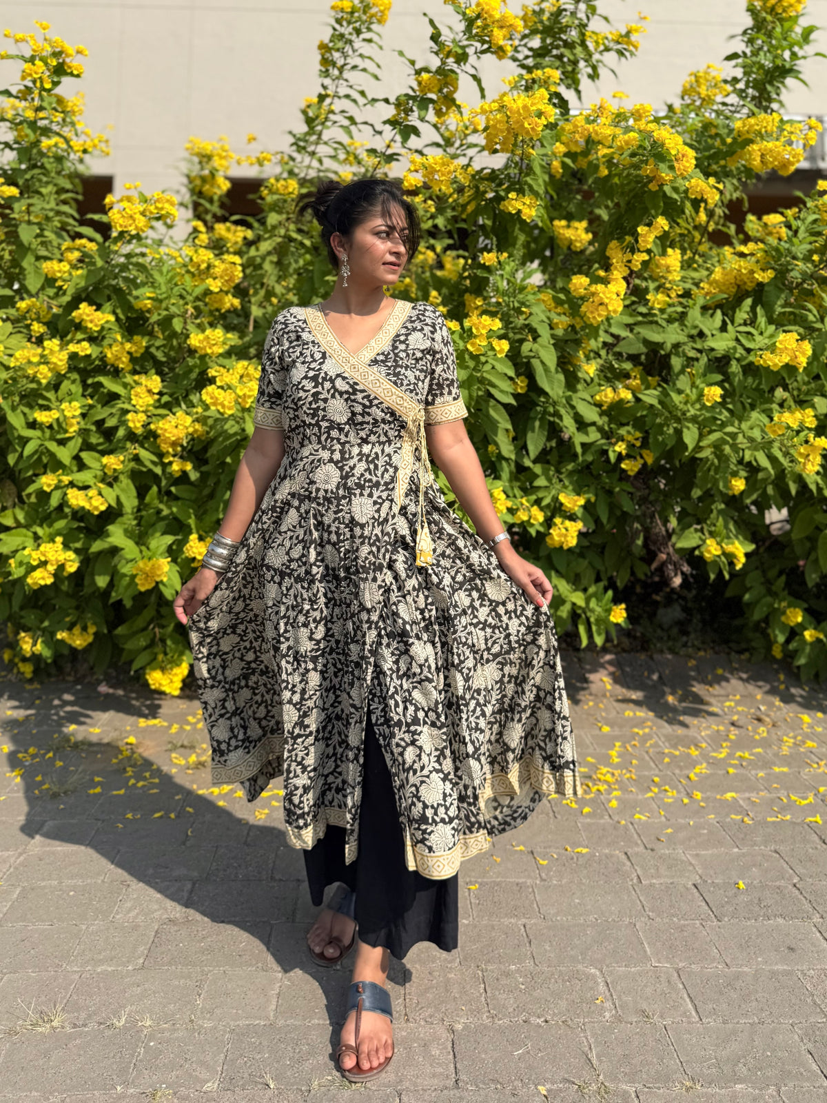 Black Vines Angrakha