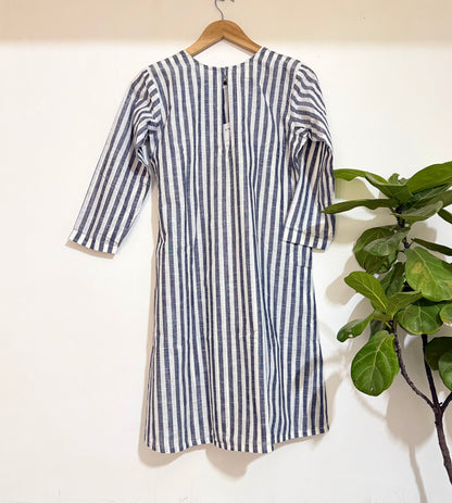 Red Button Kurti