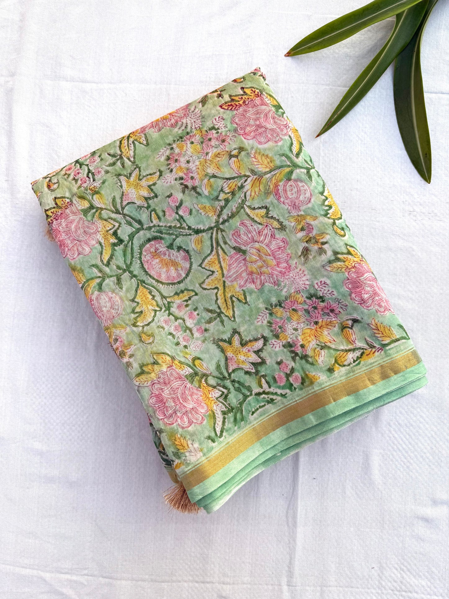 Sun Daisy Saree