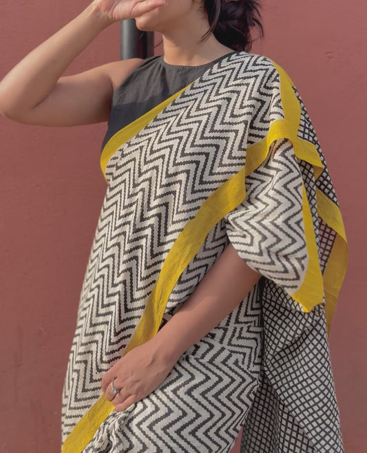 Black Graph Saree